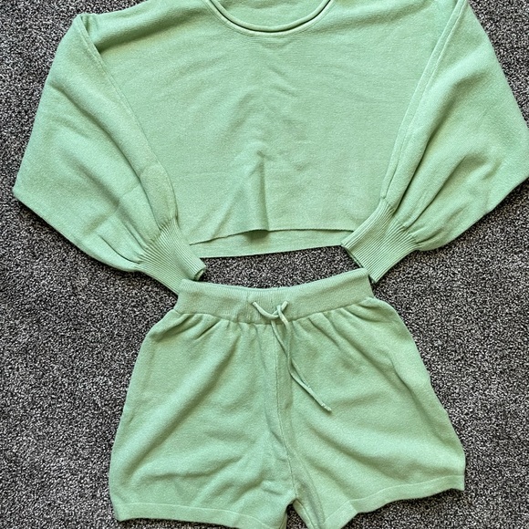 Sage Crop Top and Drawstring Shorts Lounge Set - Picture 5 of 6